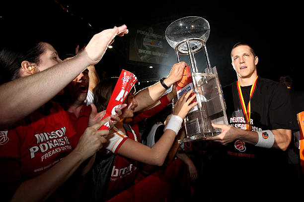 场屡屡创造 场屡屡创造