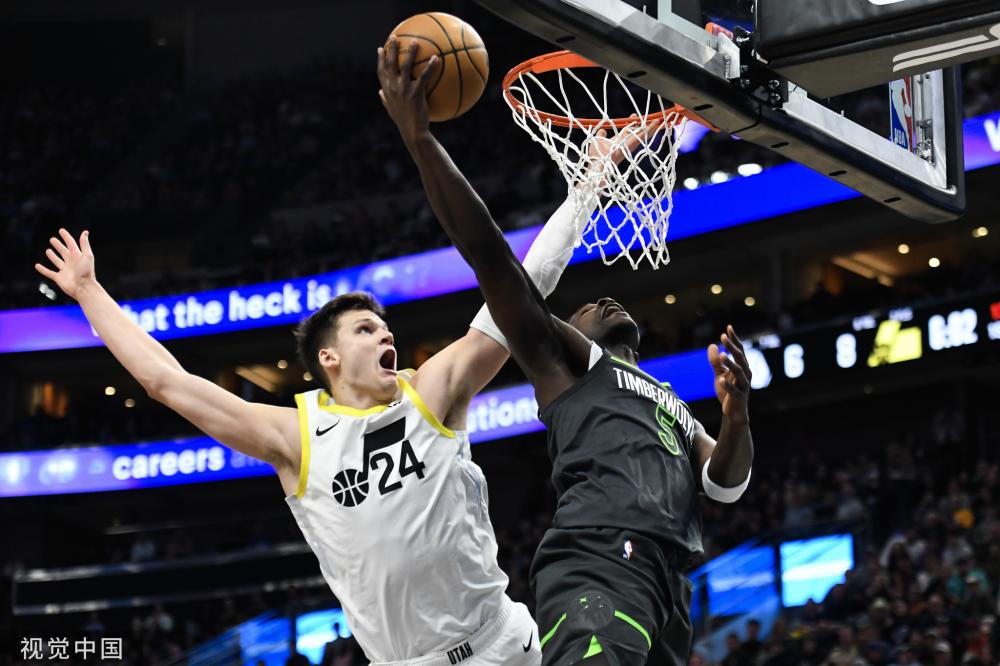 借归化球员 借归化球员