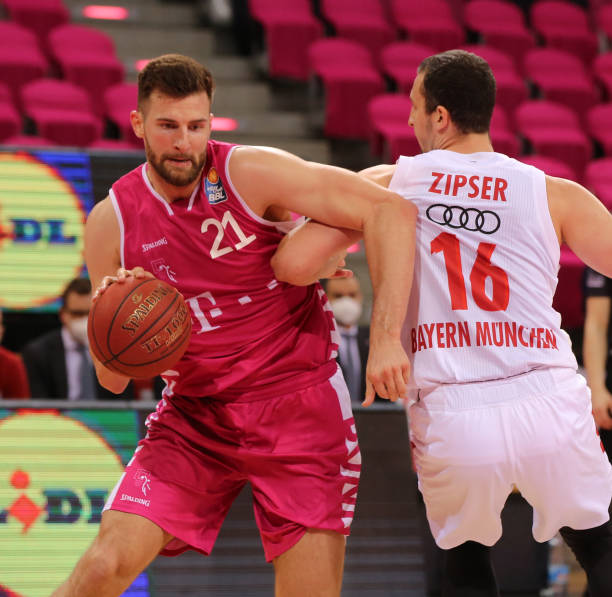 在逐渐下降 在逐渐下降