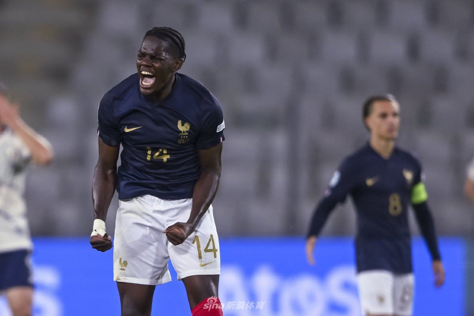 赛洗礼的球 赛洗礼的球